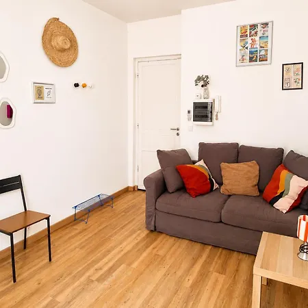 Studio, Downtown, Train Station, Wifi, Air Conditioning Διαμέρισμα *