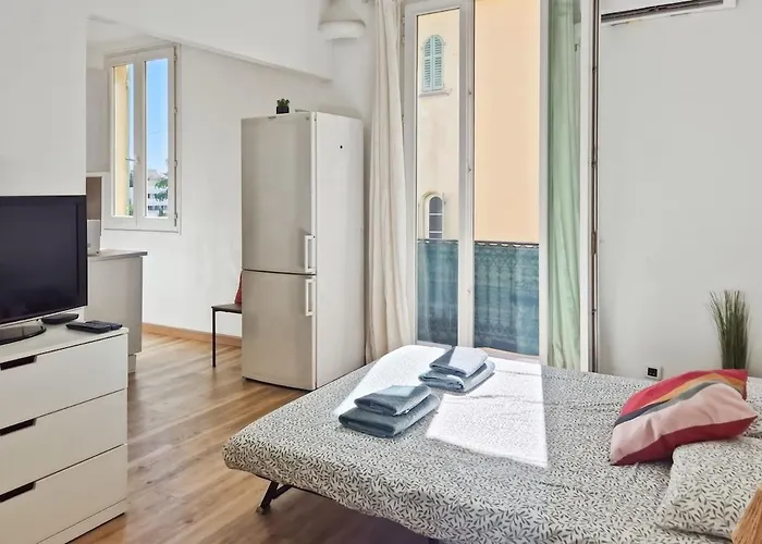 Studio, Downtown, Train Station, Wifi, Air Conditioning Nizza
