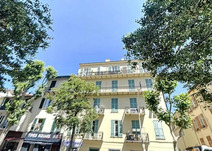 Studio, Downtown, Train Station, Wifi, Air Conditioning